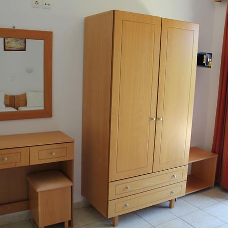 Hotel Stavris Хора-Сфакион Экстерьер фото