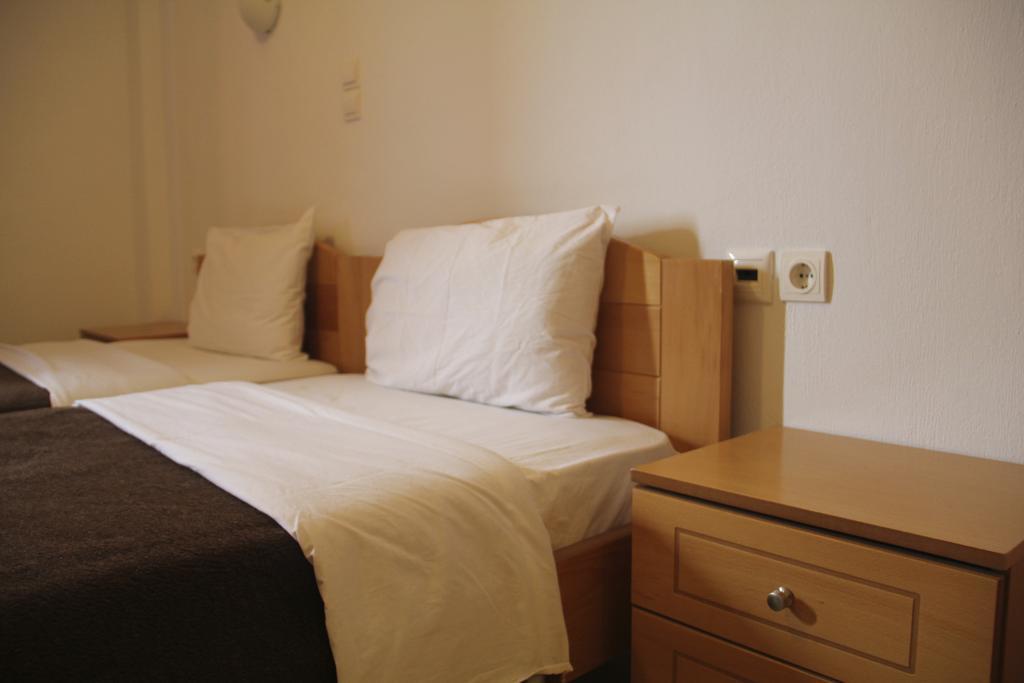 Hotel Stavris Хора-Сфакион Экстерьер фото