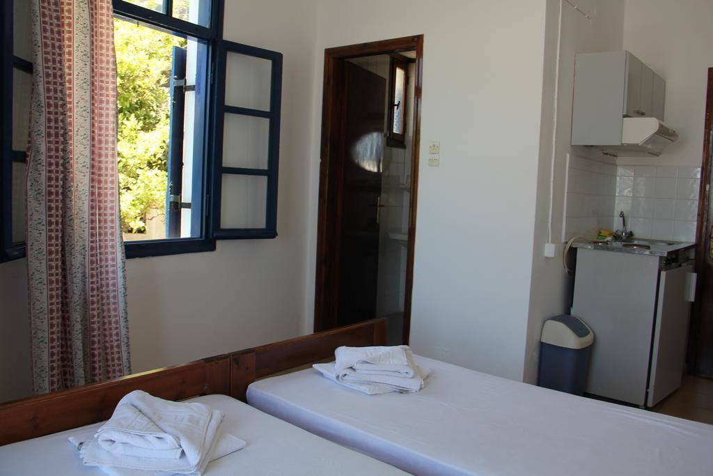 Hotel Stavris Хора-Сфакион Экстерьер фото