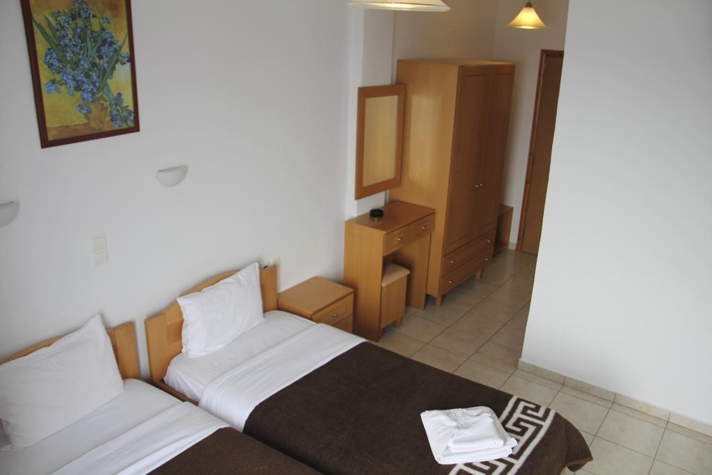 Hotel Stavris Хора-Сфакион Экстерьер фото